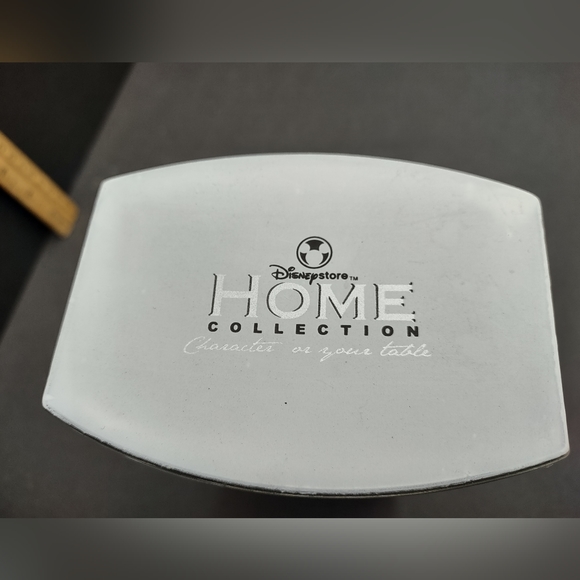 Disney Home Collection Mickey Salt & Pepper Shakers NWT - Picture 5 of 8